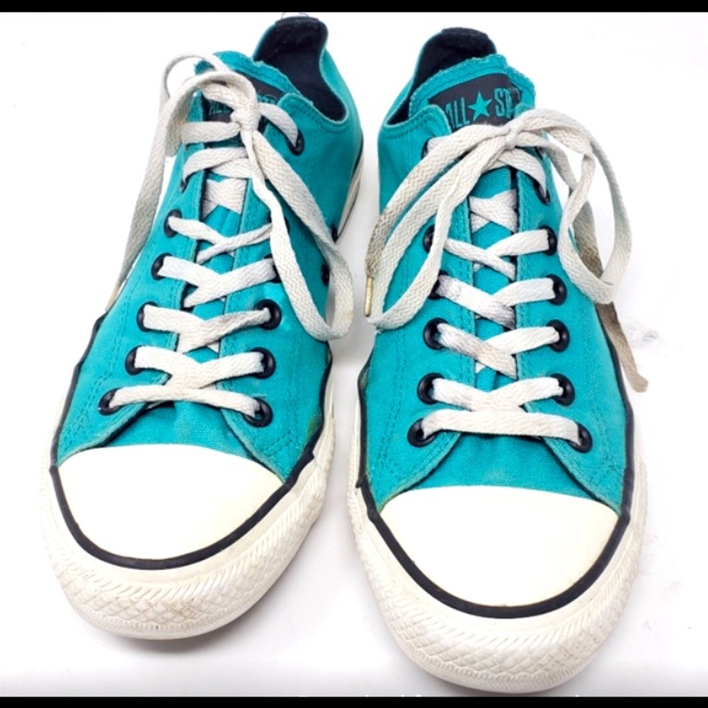 Converse low top, unique Teal and Black color combo make these a stand out!